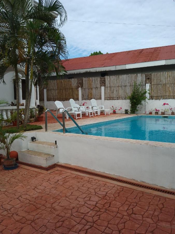 Beth'S Villa Moalboal Exterior foto